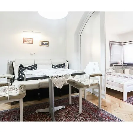 And Fonty Apartment